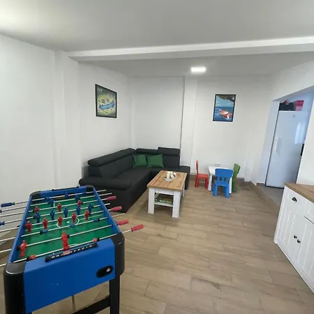 Jobaratok Vendeghaz Балатонлелле